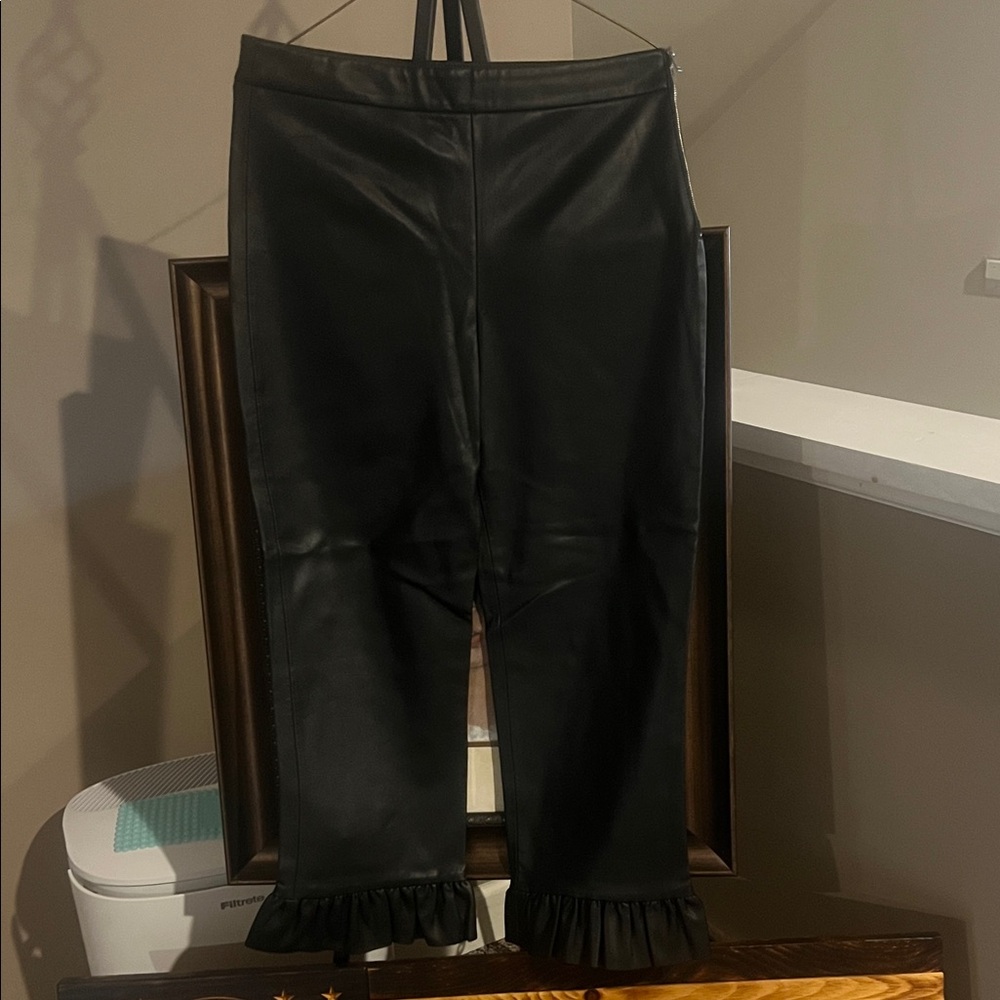 Zara Woman Soft Black Vegan Leather Pants M